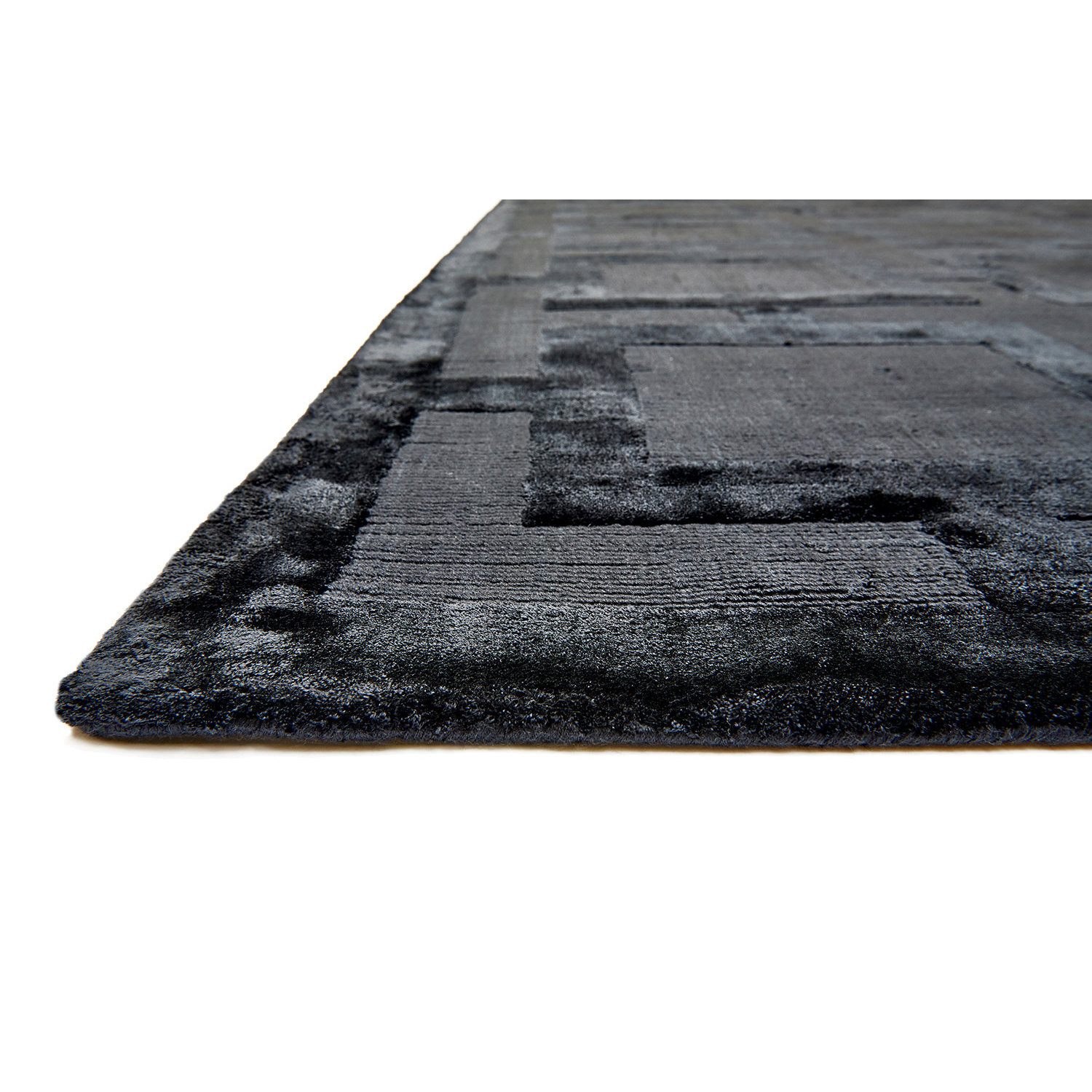 Eaton_Black_5s.jpg