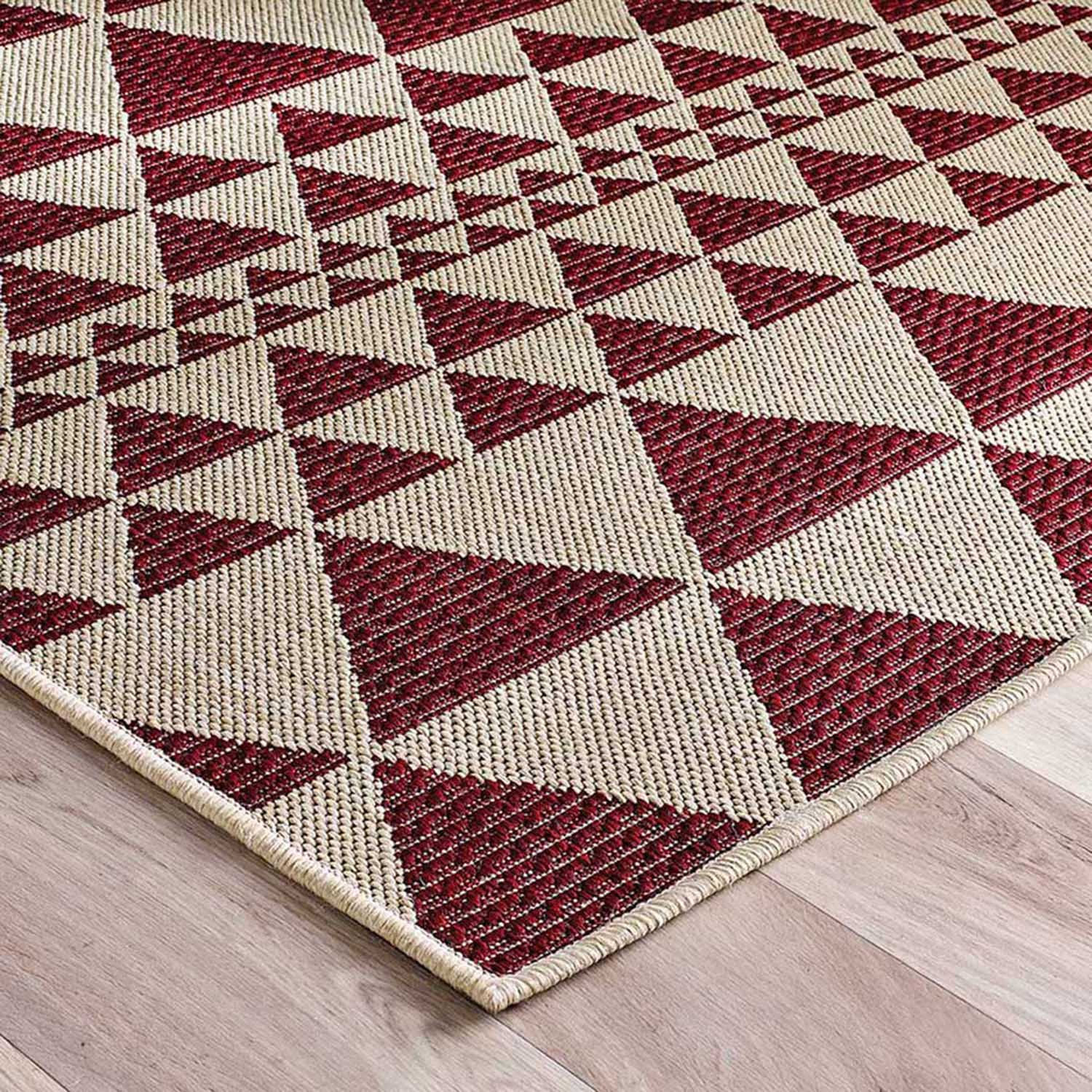 Moda_Prism_Red_Detail_1.jpg