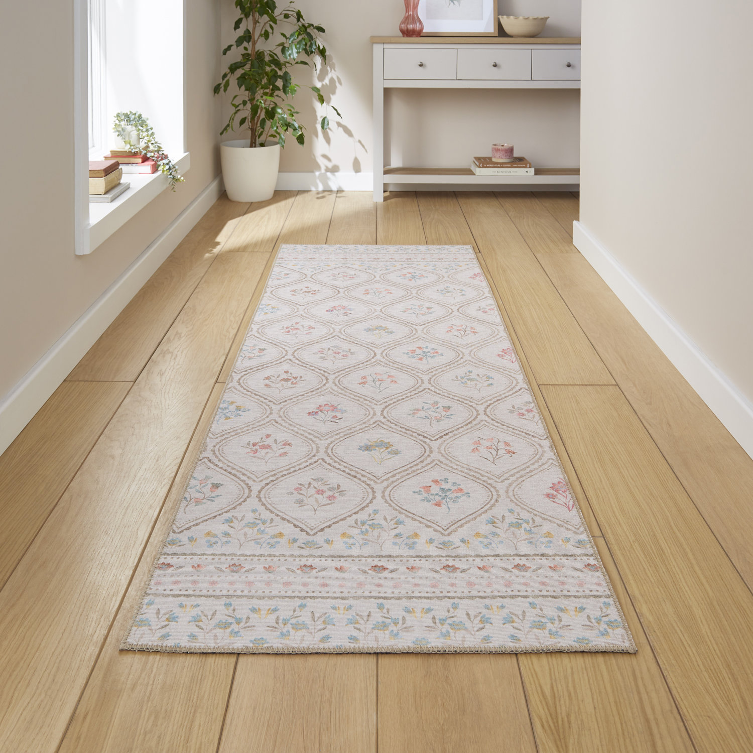 Cameo Floral White Runner_1