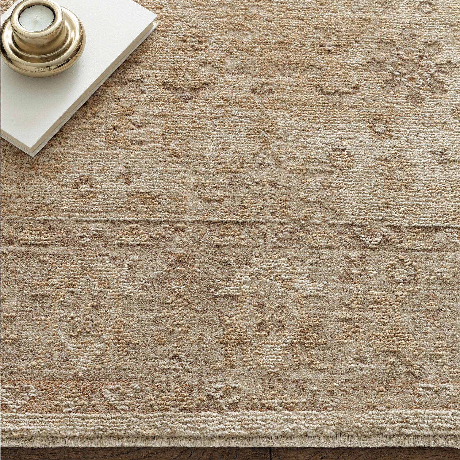 Heriz HE05 Ornate Beige CL