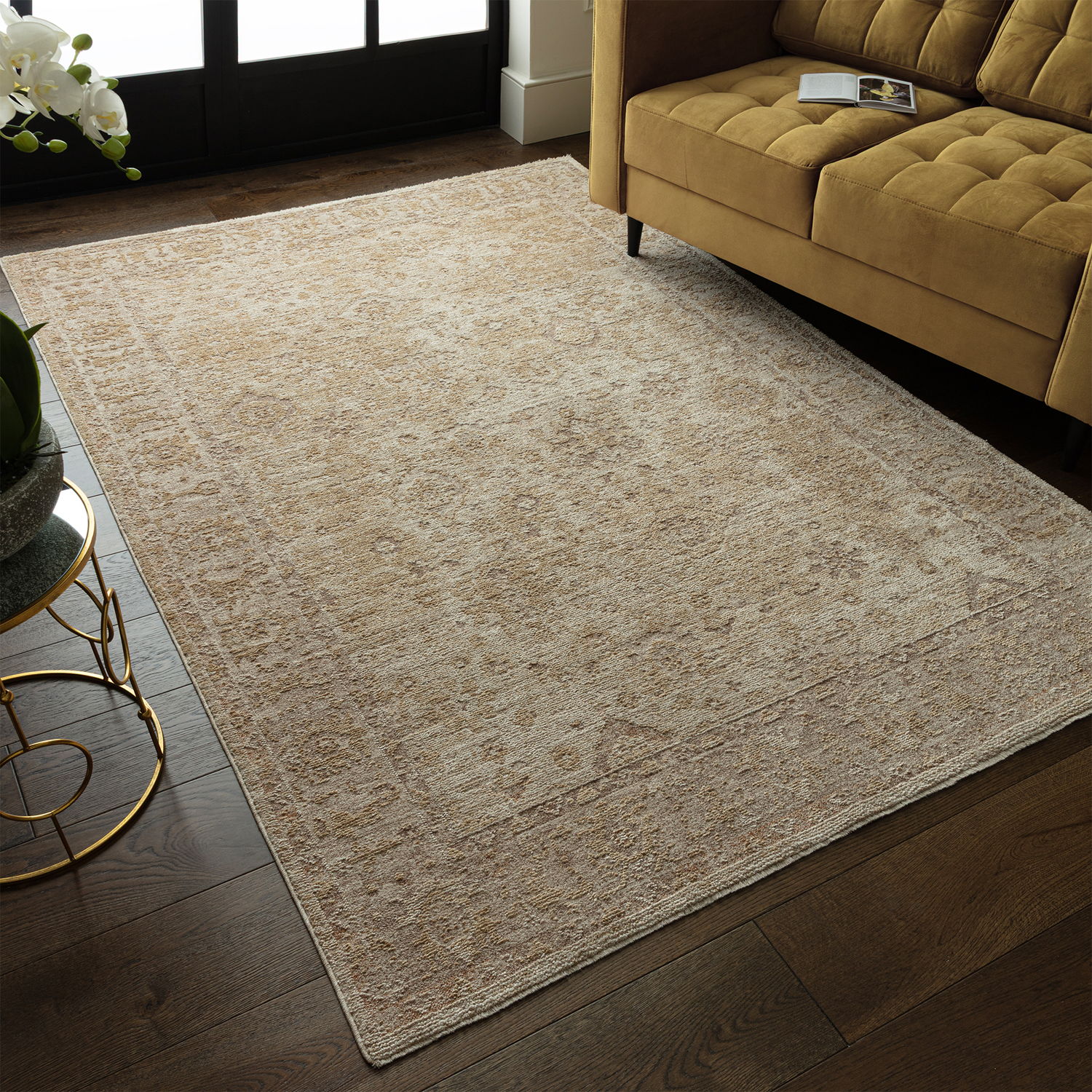 Heriz HE05 Ornate Beige LS BOOK SQ