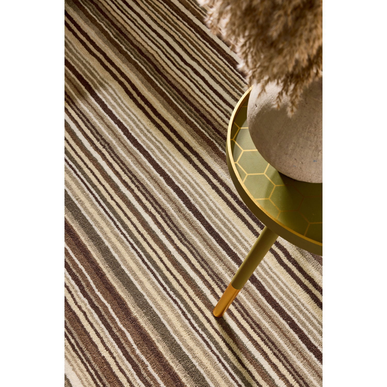 Fine Stripes Brown Rug D_02