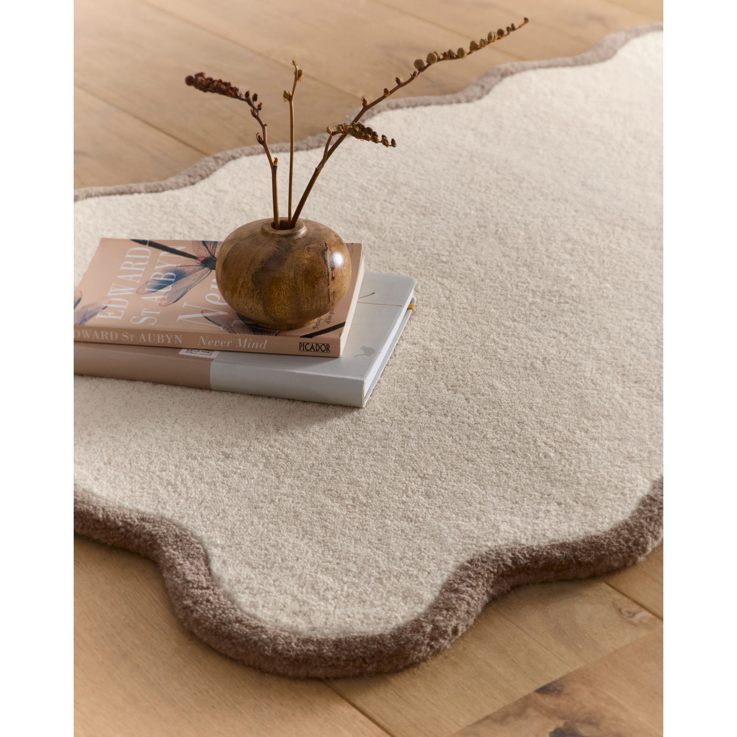 Scalloped Elsie Natural Brown Runner D_01